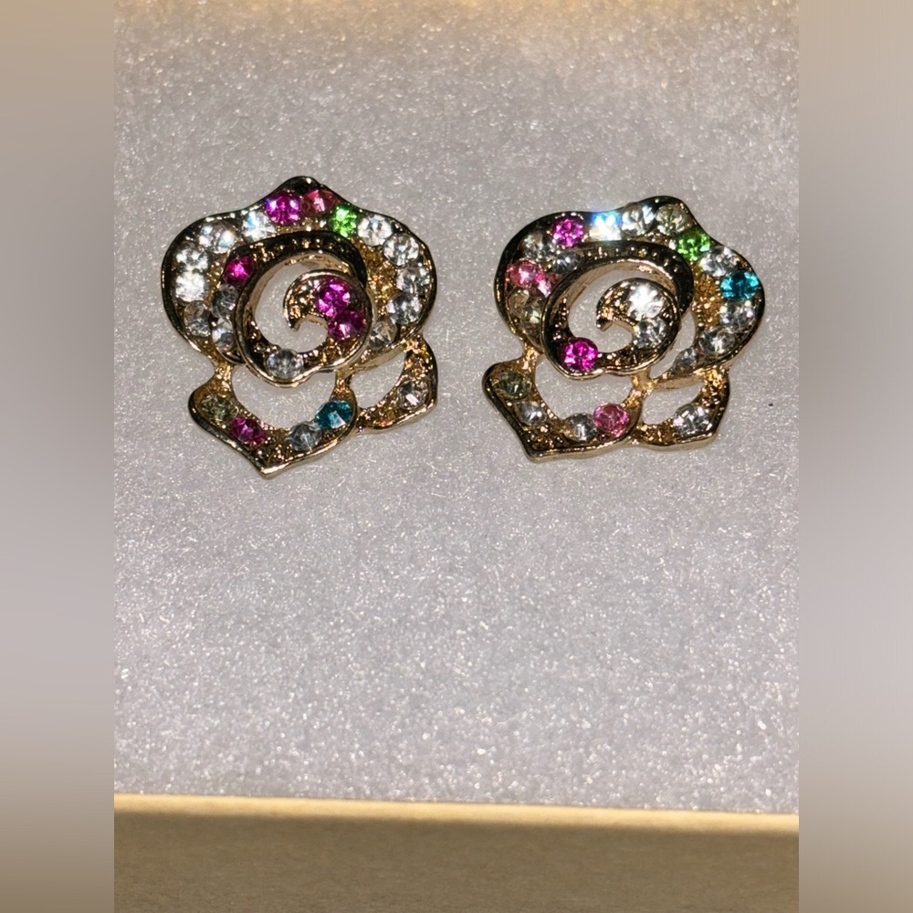 Rose earrings